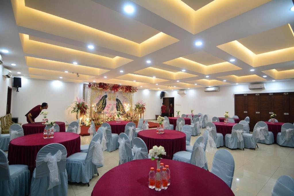 Maesa Hotel Ponorogo Dış mekan fotoğraf