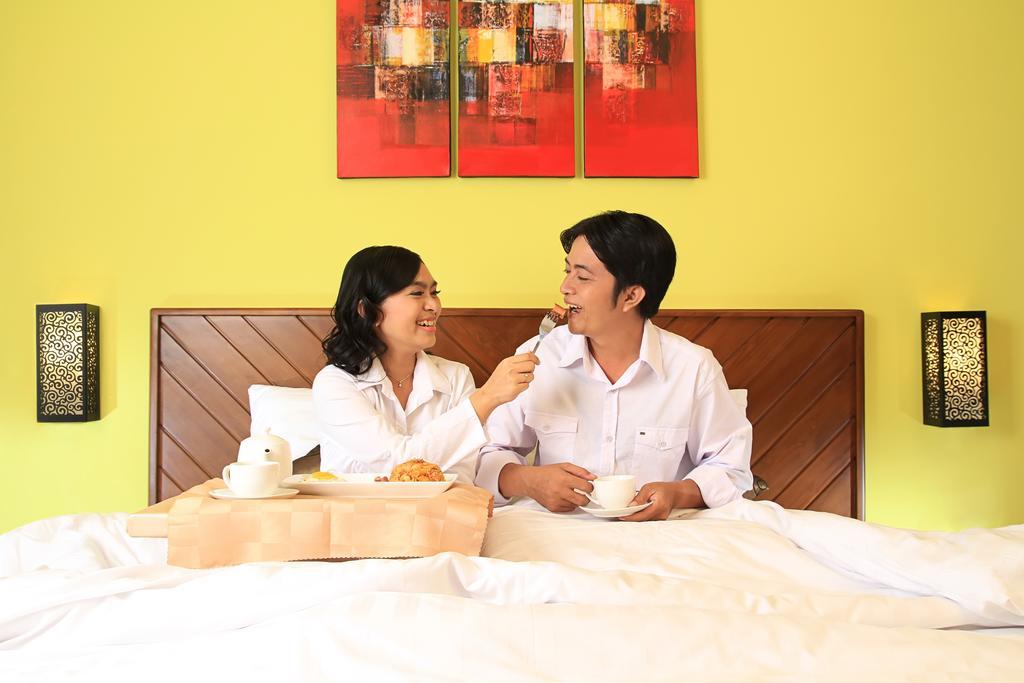 Maesa Hotel Ponorogo Dış mekan fotoğraf
