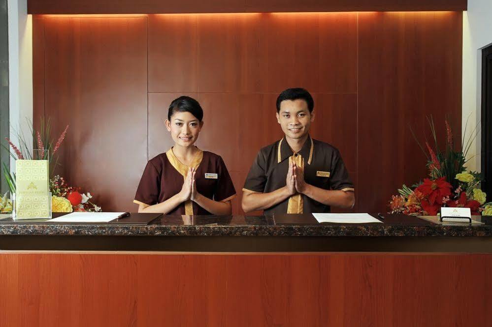 Maesa Hotel Ponorogo Dış mekan fotoğraf